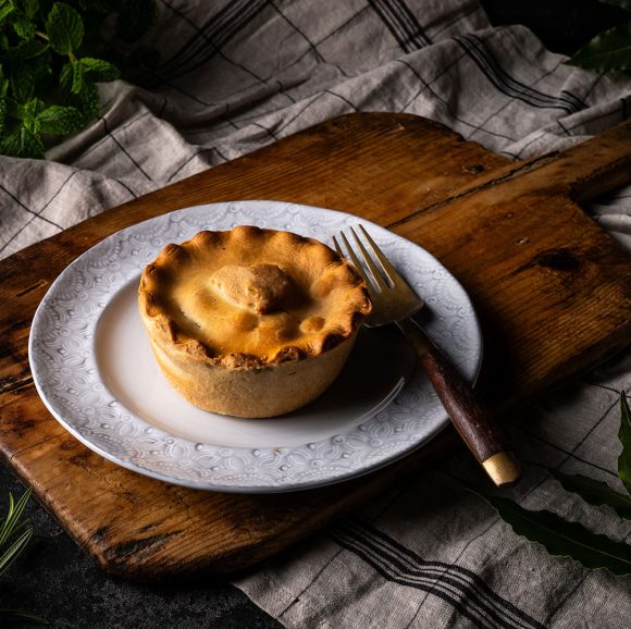 Handmade Chicken, Ham & Leek Pie (270g)